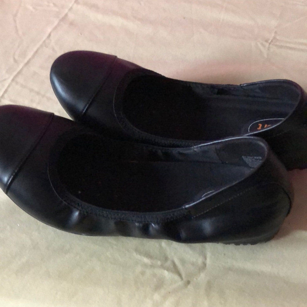 SafeTStep Black Flats